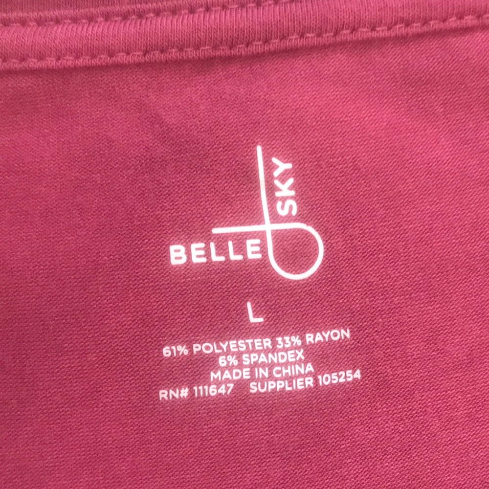 Red t-shirt - Picture 2 of 3